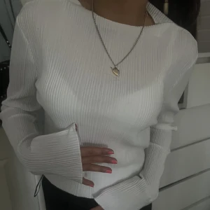 skit snygg tröja  - jätte jätte fin tröja som man både kan klä upp eller ner💖💖funkar till vilka tillfällen som helst