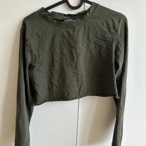 Cropped top  - Färg: Grön Storlek: L 