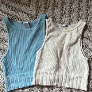 Fina linnen - Säljer dessa fina linnen för att dom inte kommer till användning längre. Säljer dom för 150 för båda tillsammans. Skulle säga att dom passar M också för dom är ganska stretchiga