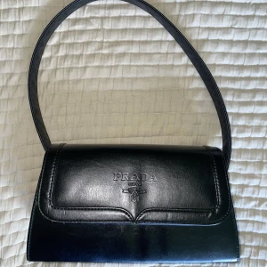 Svart handväska - Handväska i bra skick💖 Köparen står för frakten.