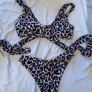 Leopard bikini  - Nyskick 