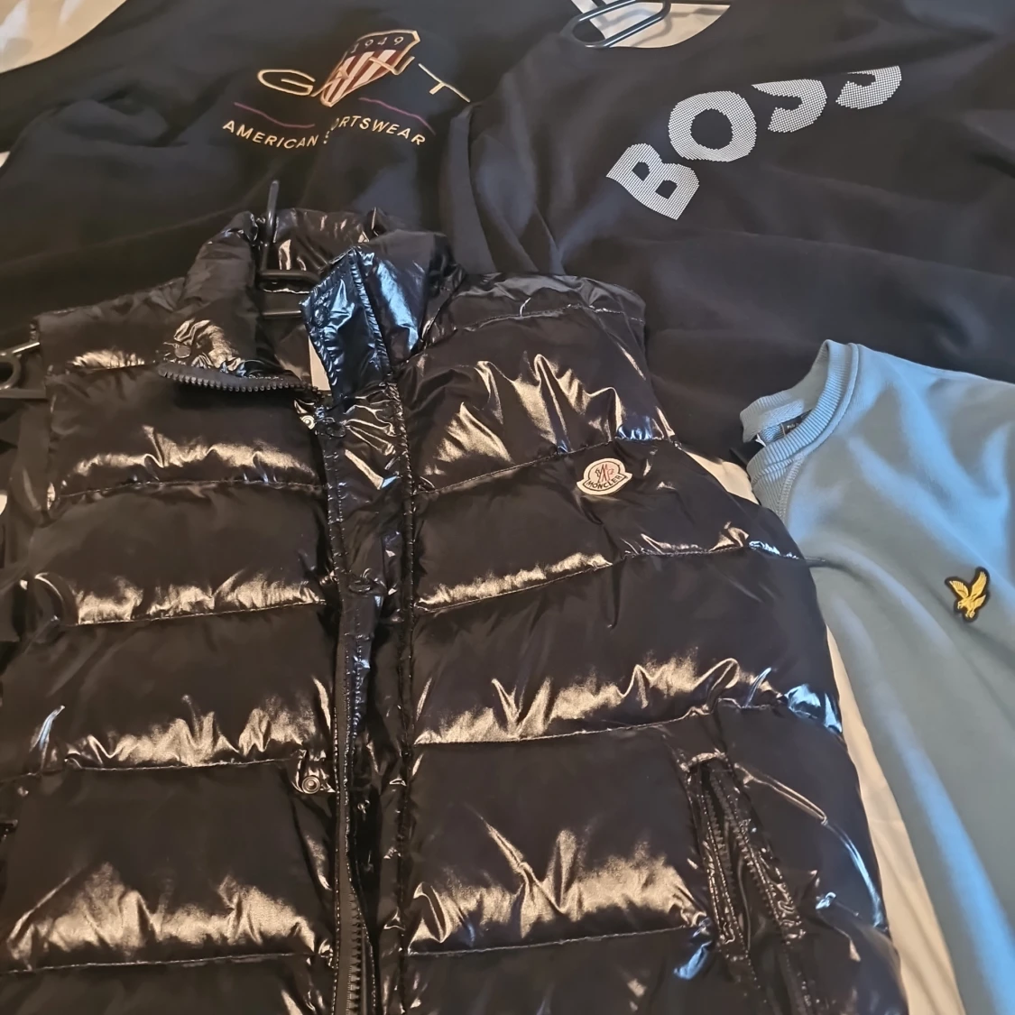 Moncler köppt 2019