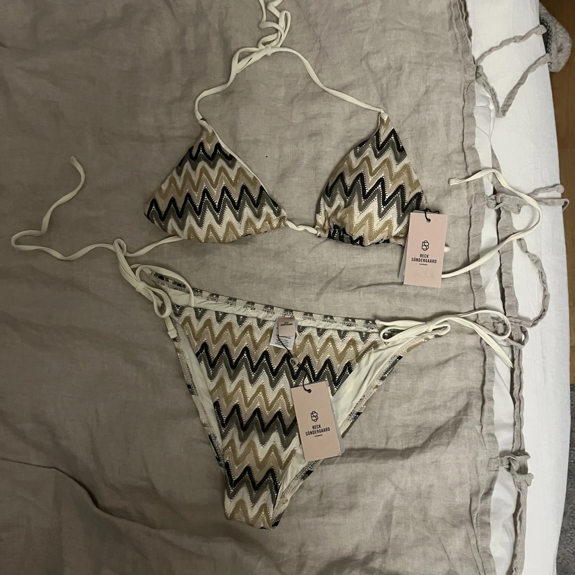 Beck söndergaard bikini - 91