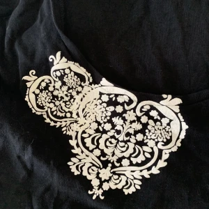 Cool t-shirt - En t shirt med märke som inte används nå mer, jätteskönt material🫶🏼