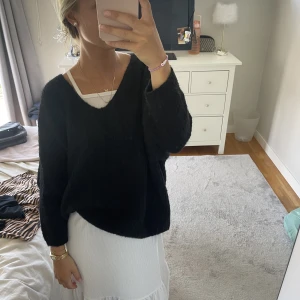 Stickad - Fin stickad! Trekvarts ärm. Använd ca 2-3 gånger 