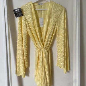 Playsuit - Byxdress från Nelly. Aldrig använd.