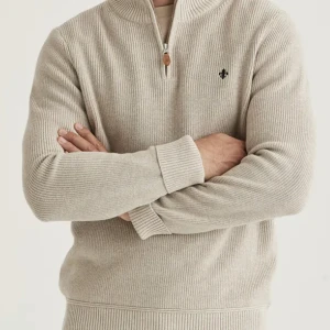 Half zip morris - Morris half zip inga skador 10/10 skick för bilder skriv privat. Ny pris 1600 mitt pris 900 🙌