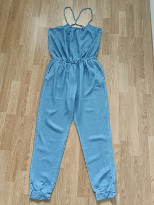 Jumpsuits  - Jumpsuits 