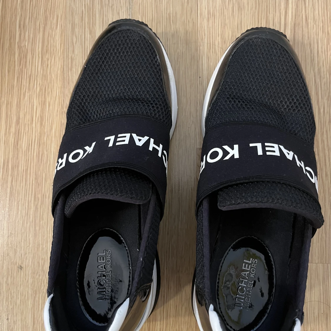 Michael kors sneakers  - 90