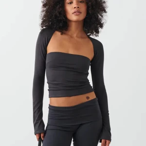 Gina tricot topp - Eftertraktad soft neck top, använd endast en gång då den inte passade mig🩷