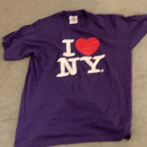 NY TEE - I ❤️ NY Som ny 