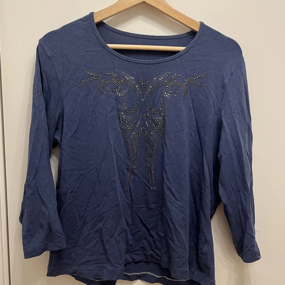 Brå rhinestone tröja