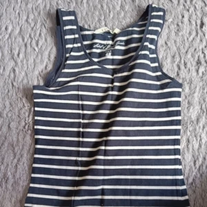 Randigt linne - Linne från hm Använd fast för fler sår sedan  Barn storlek 164