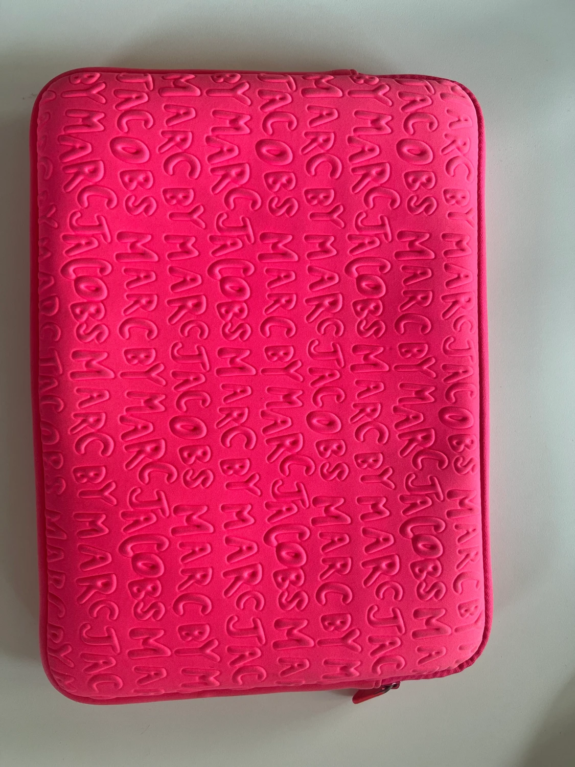 Datorfodral Marc Jacobs  - 90