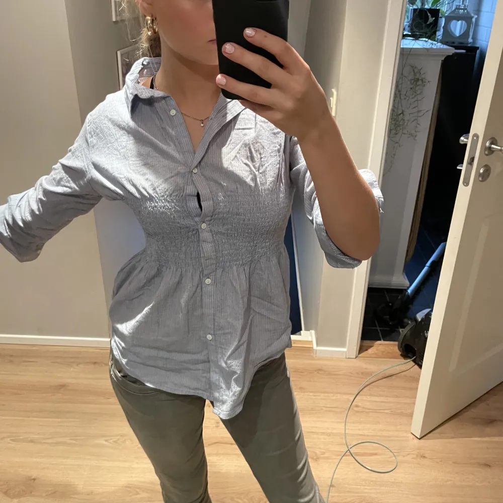 Jätte fin skjort-blus ifrån zara!!!. Blusar.