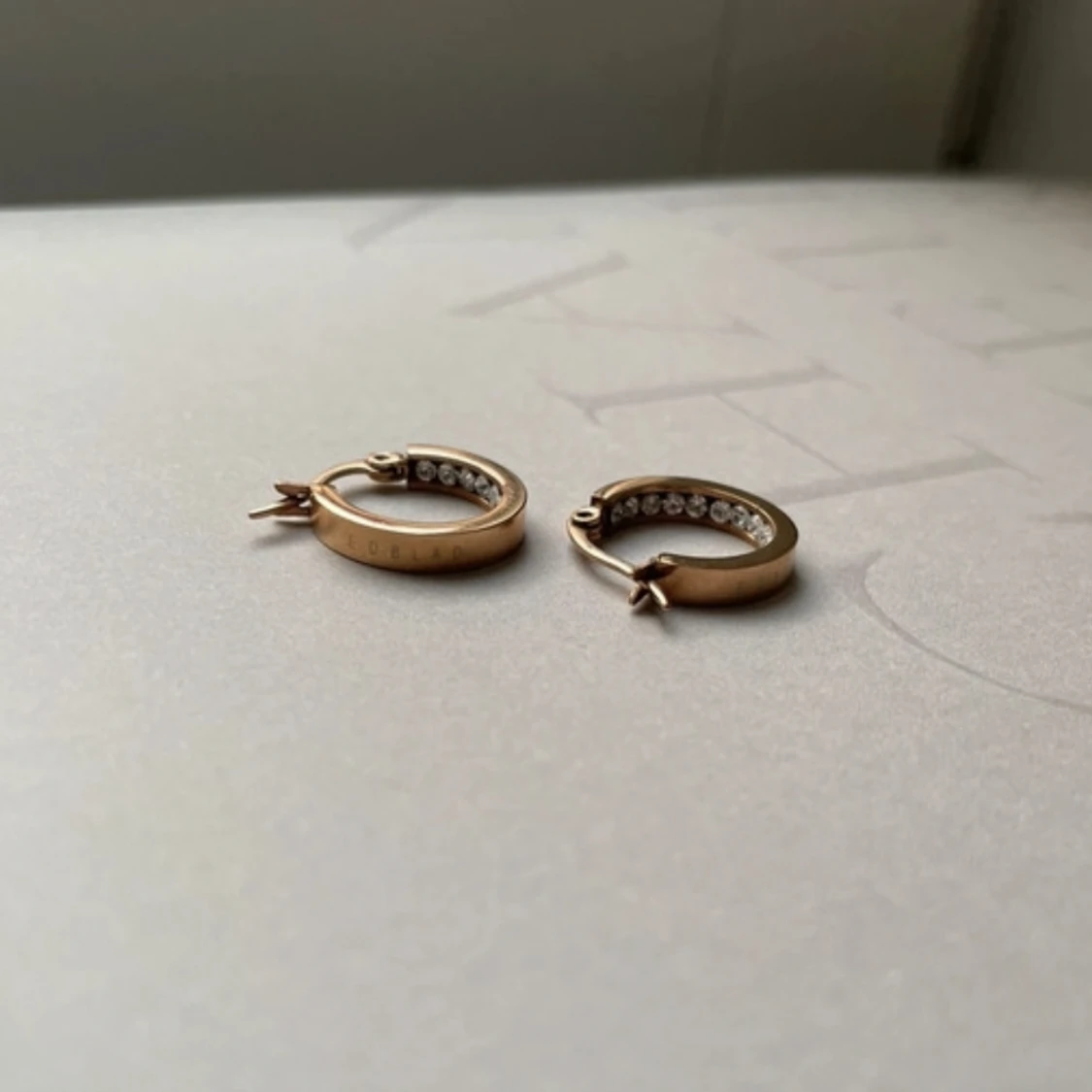 Örhänge Edblad roséguld