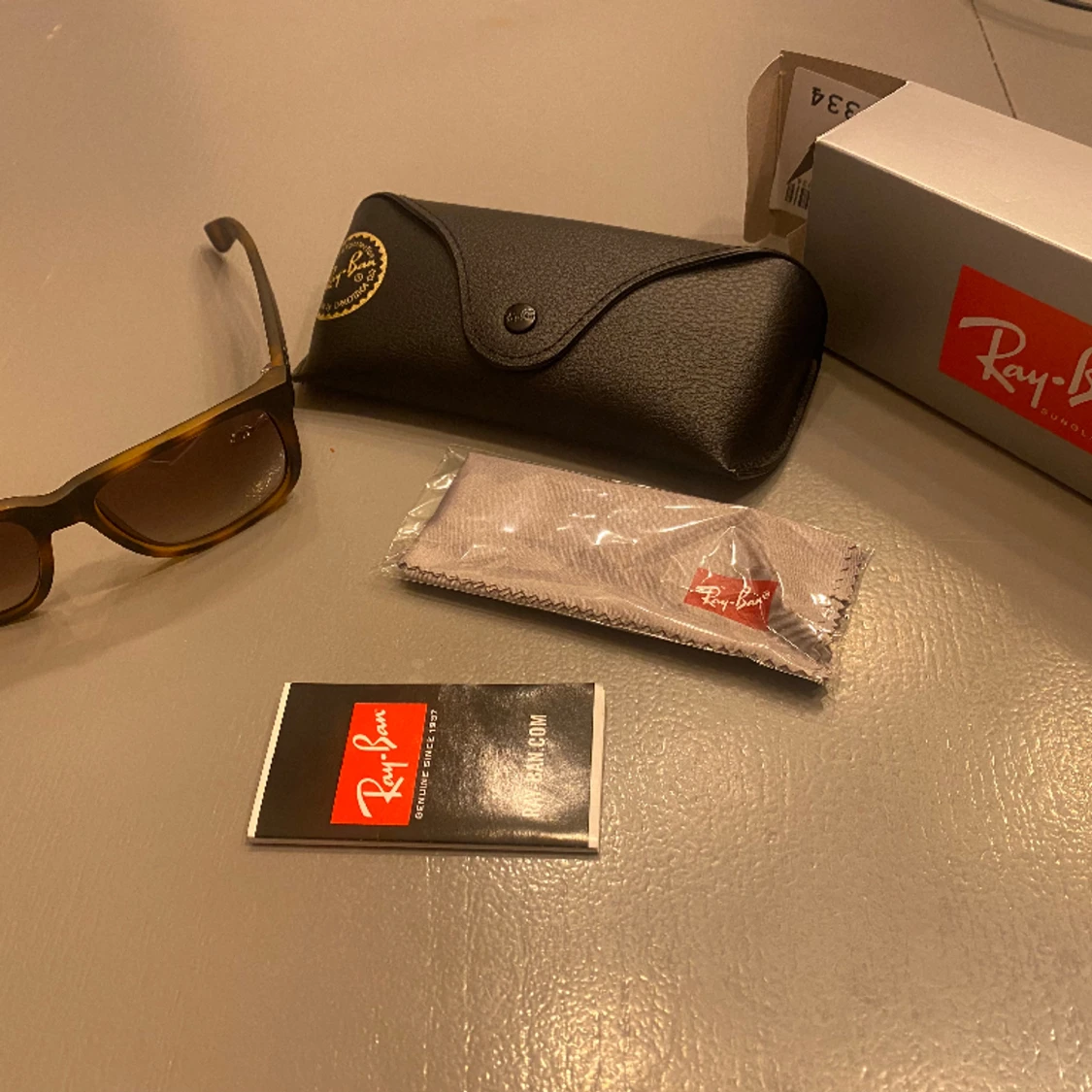 Ray-Ban solglasögon  - 91