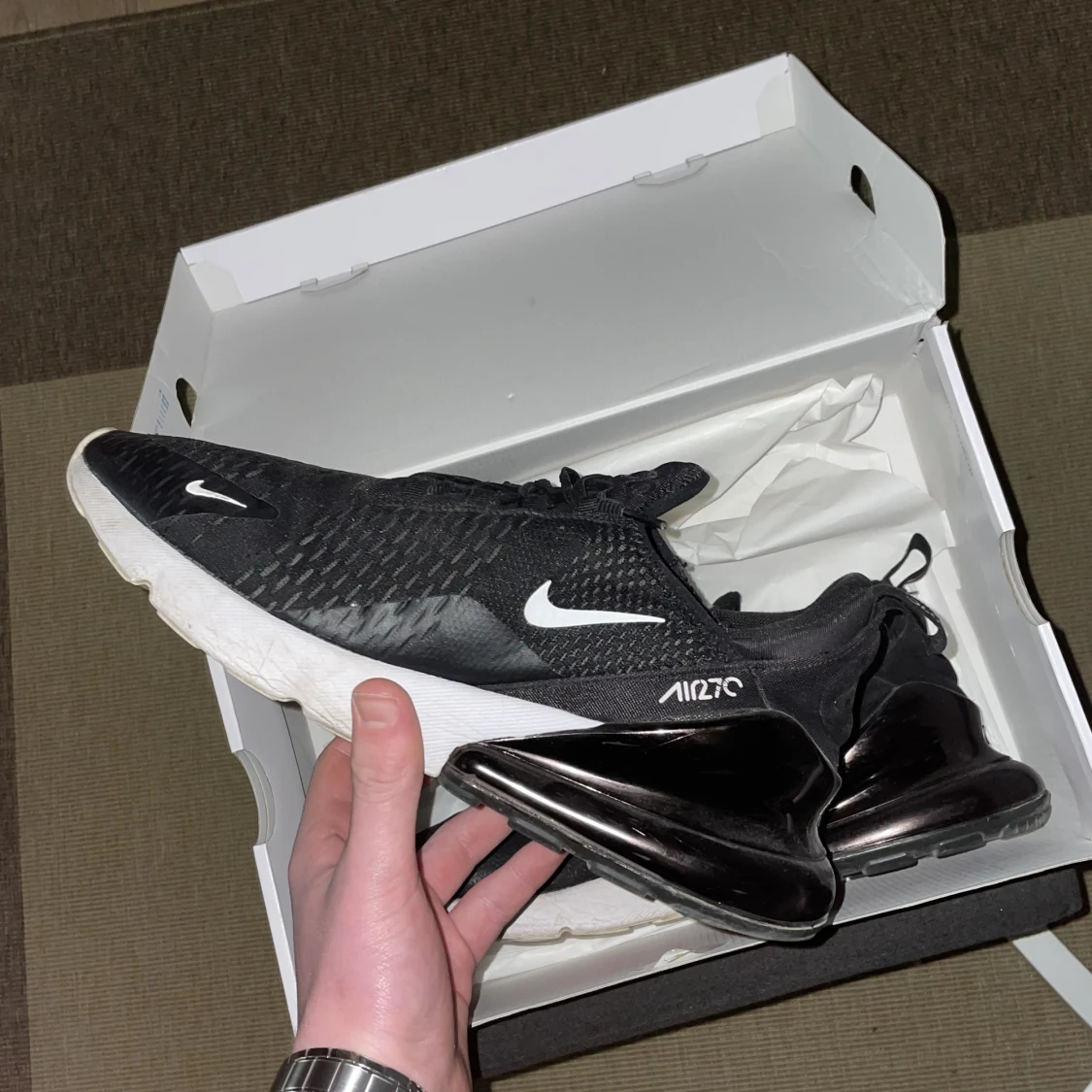 Nike airmax 270 svarta och vita - 90
