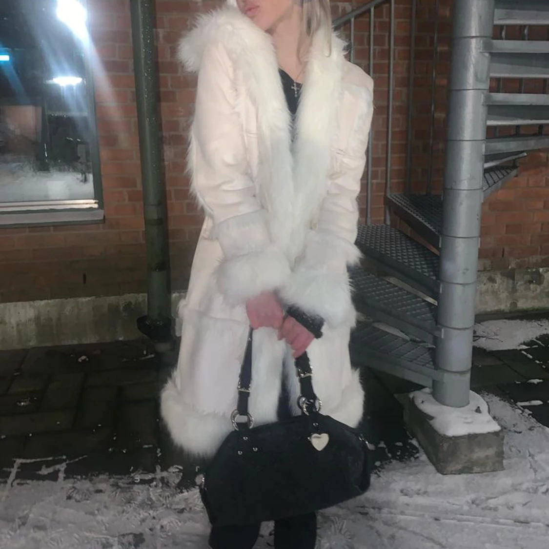 BEBE pälsjacka - 90