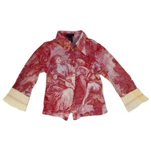 Skjorttopp  - Världens coolaste skjorttopp med graphic print. Andra bilden är ryggen!❤️ denna tröjan är så sjukt unik men kommer tyvärr aldrig till användning hos mig😿 materialet är väldigt stretchigt, står ingen specifik storlek men skulle uppskatta till xs-s!