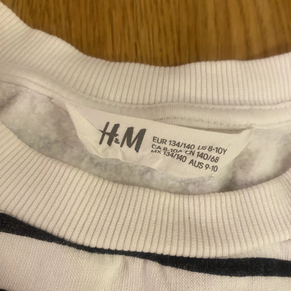 Randig tröja från H&M  - 91