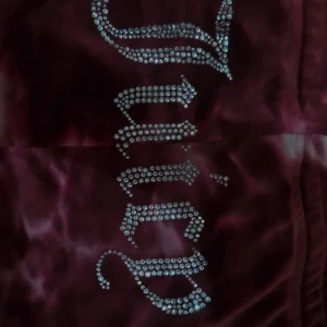 Juicy couture byxor  - Fina juicy byxor som har används lite men inga defekter eller något. I storlek L men jag kan säga att det är lite mindre