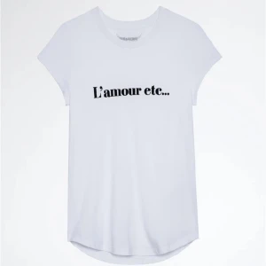 Zadig T-shirt  - Köpt på NK, nästintill nyskick! 