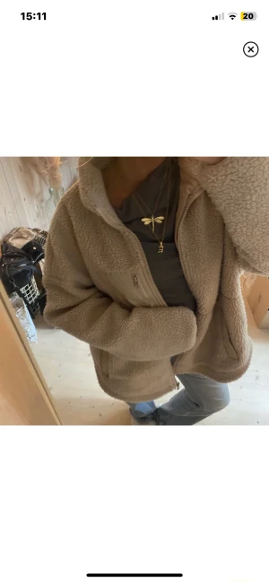 Teddy jacka - Jätte snygg tryck gärna köp nu❣️❣️❣️