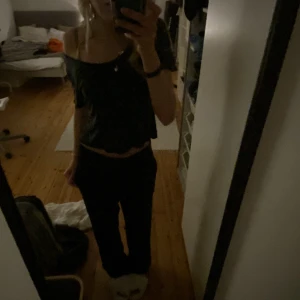 Midwaist kostymbyxor  - Skitsnygga kostymbyxor som är midwaist💗