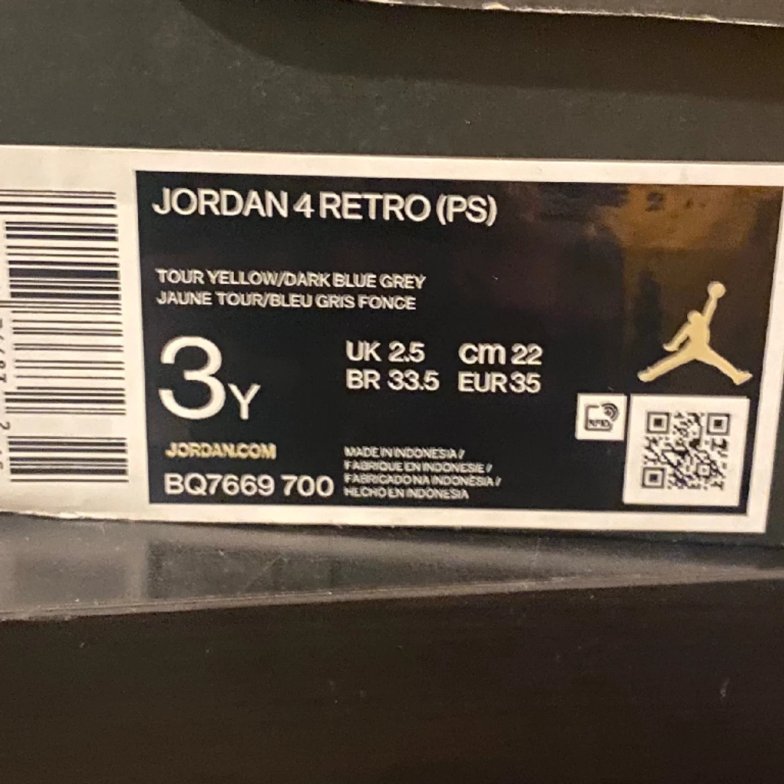 Jordan 4 Lightning  - 91