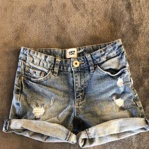 Jeansshorts från lager157.