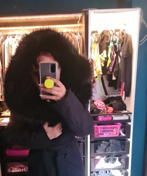 Killstar kappa  - Säljar nu min älskade kappa då den nästan aldrig använts...  Jätte stor o fluffig luva