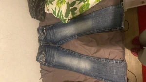 Miss me jeans - Jätte fina miss me jeans jag köpte här på plick. Tyckte inte om hur dem satt på mig ! Men fortfarande helt klart värt  Ni kan köpa direkt för 650