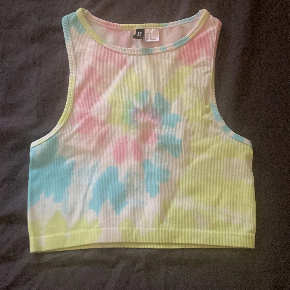 Regnbågsfärgad linne