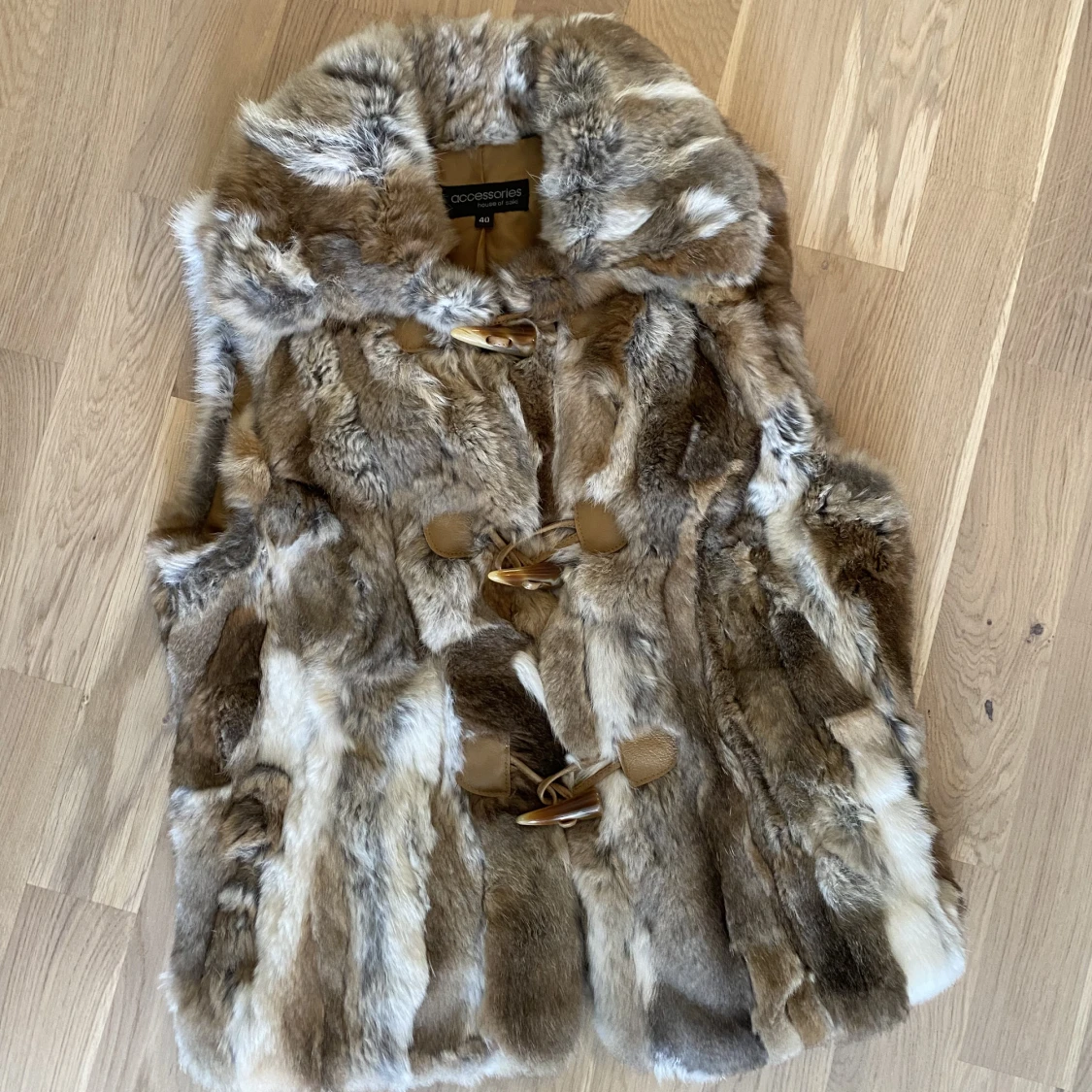 Äkta päls väst  - 90