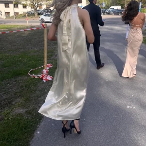 Balklänning - Säljer min balklänning!