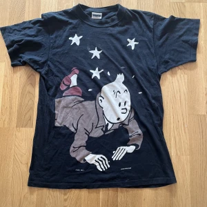 Vintage Tintin T-shirt 1994 - Vintage TinTin T-shirt  från 1994, storlek L