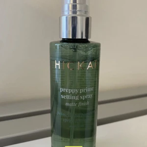 Hickap settingspray  - Hrj 