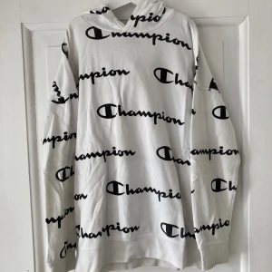 Champion hoodie vit - Snygg Champion hoodie. Storlek 152, 11-12 år.