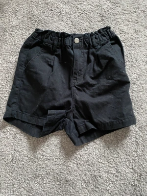 Jeans shorts  - Ett par fina jeans shorts🫶🏼