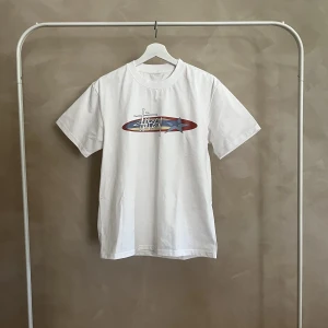 Stussy T-shirt - En gammal Stussy T-shirt hittad secondhand. Avklippt lapp så kan inte garantera att den är äkta. Storlek medium. 