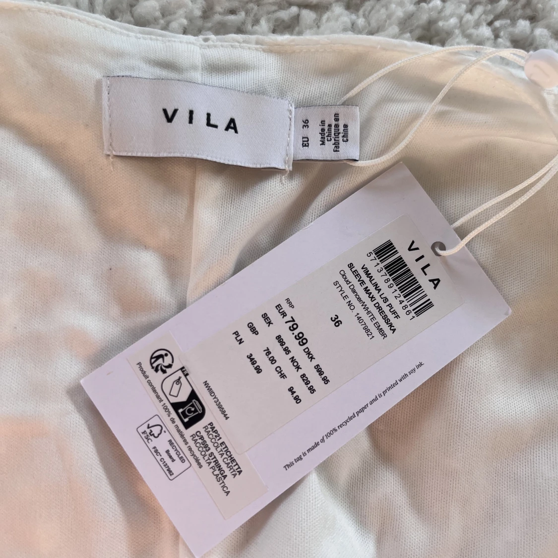 Helt ny klänning - 91