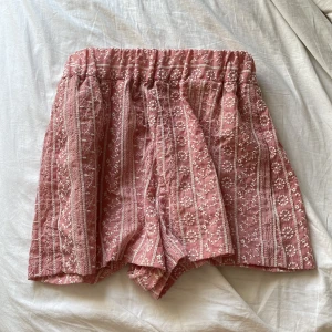 Zara shorts  - Eftertraktade zara shorts perfekta till sommaren💕