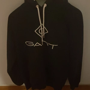Gant  - En gant hoodie som jag inte änvänder längre 