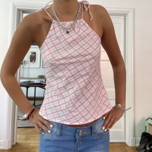 Sååå fin topp😍 - Sååå fin topp perfekt nu i sommar, storlek S 😁❤️