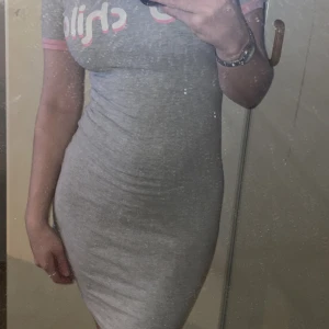 Klänning - Använd fåtal gånger