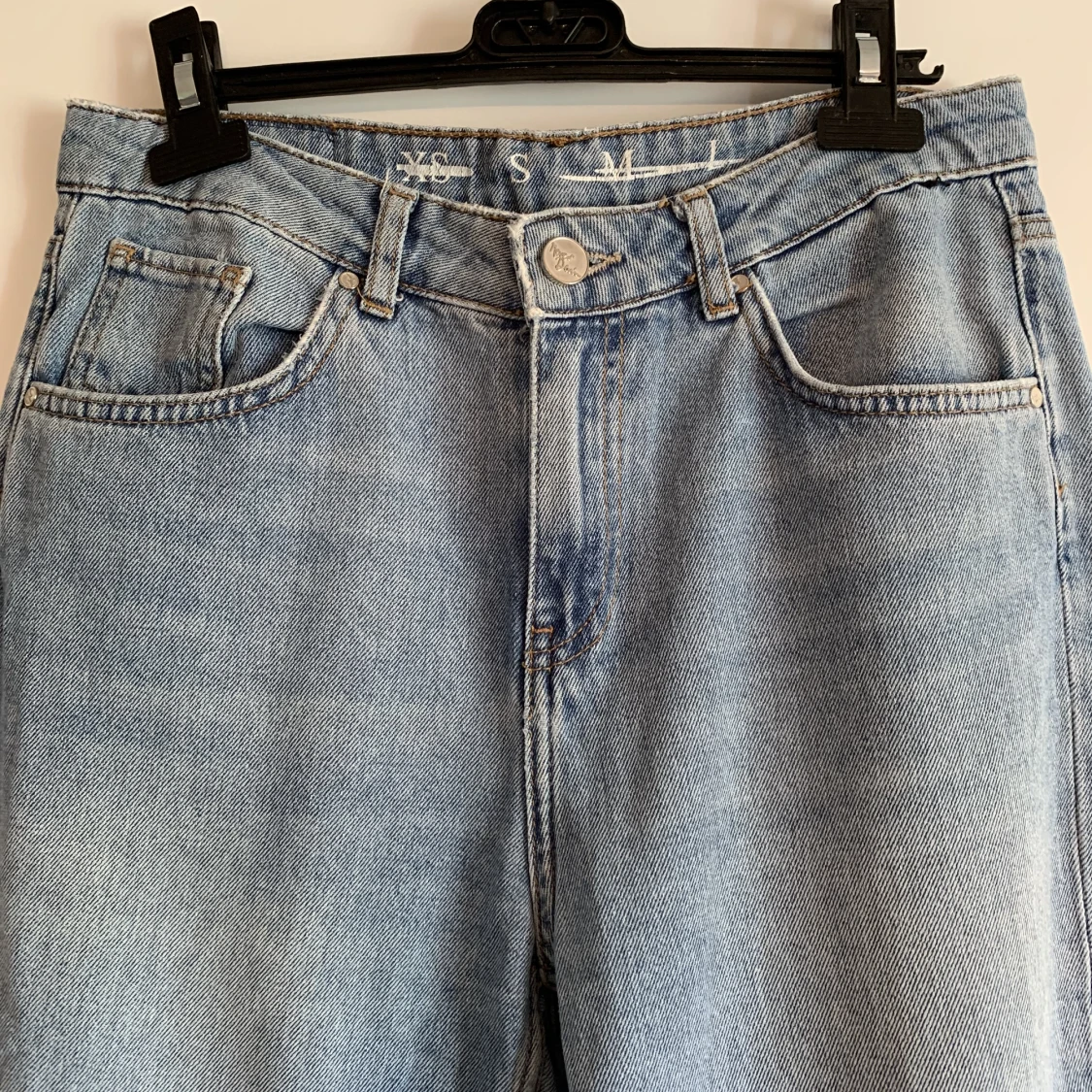 Ljusblåa jeans - 91