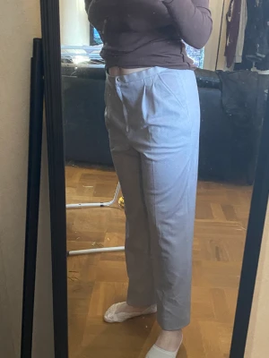 Grå bomullsbyxor - Grå bomullsbyxor Super fina Aldrig använd
