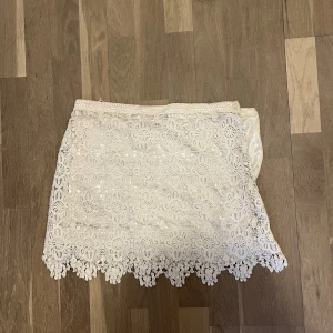 Kjol - Jättesöt spetskjol💓