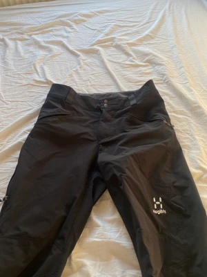 Haglöfs byxor nya - Hej säljer mina haglöfs byxor nästan helt o använda 10/10 skick 